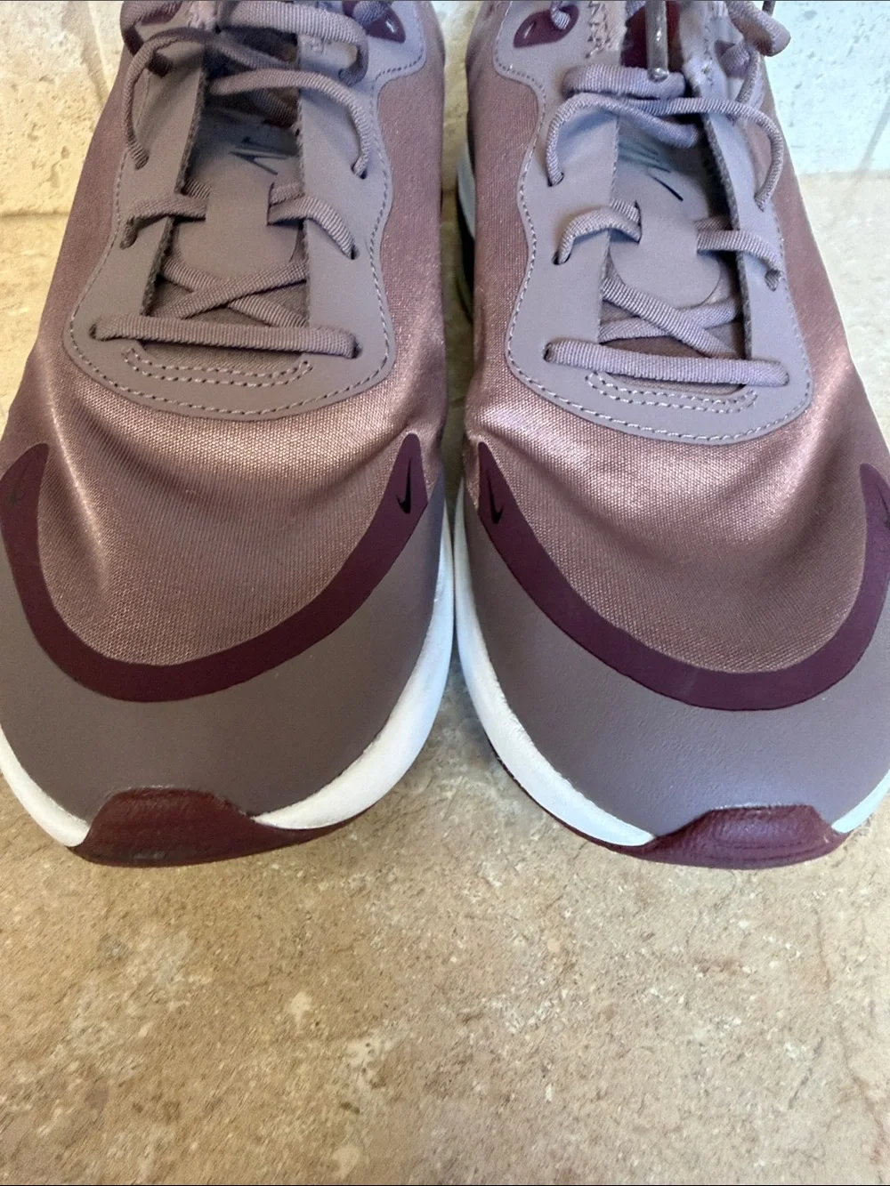 Nike Air Max sleek nike
